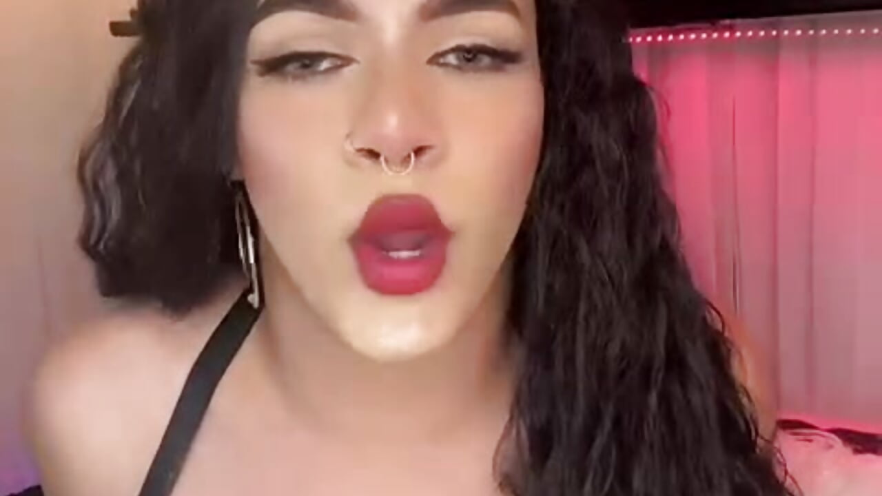 It's hot because we don't end up in underwear🔥😈❤️ - video di Miss-liaa modella di cam