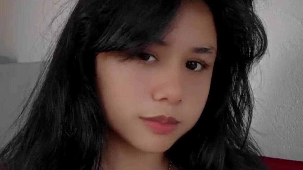 WhatsApp Video 2026-02-10 at 9,26,48 PM (1) – video modela na kameri kandyerd