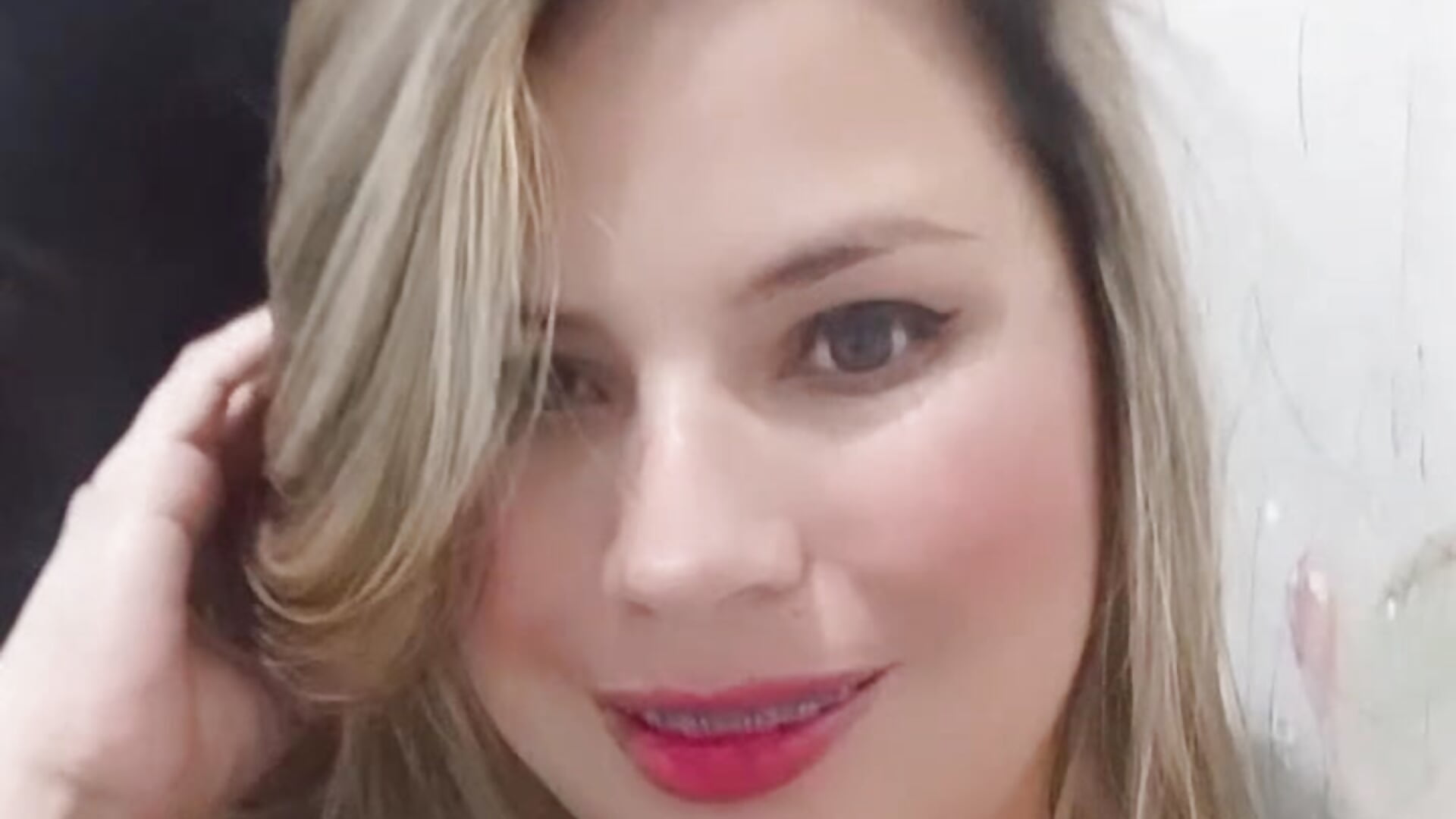 1000075325 - video av Jhoa_Phone cam-modell