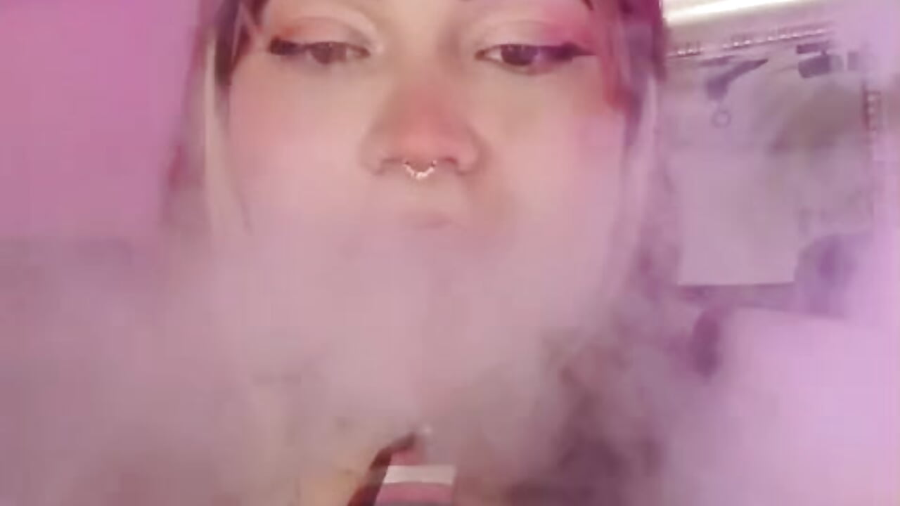 Hello guys!!! 😍 - فيديو من Winnie_cutee موديل الكام
