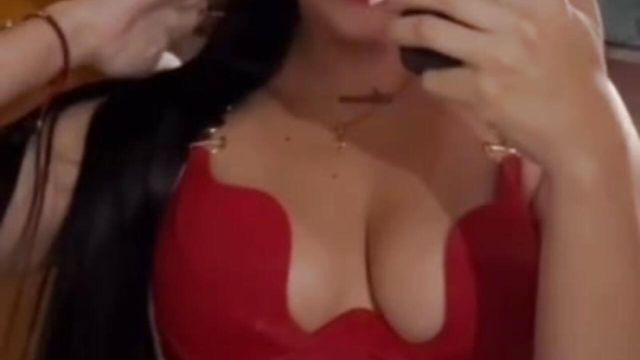 WhatsApp Video 2026-02-12 at 2,46,24 PM (1) - Vídeo de angeline_lara, modelo de vídeos