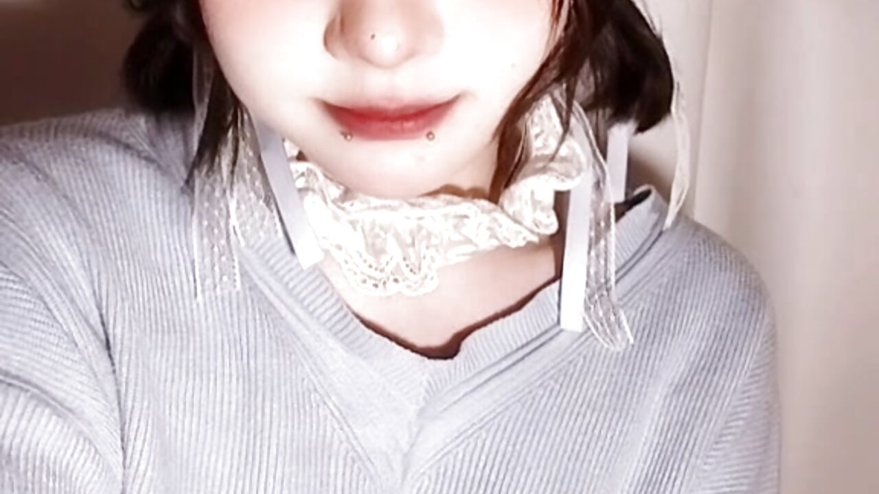 <3 - วิดีโอโดย MellyBloomy โมเดลแคม