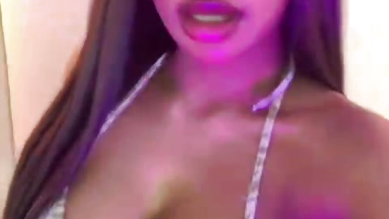 I like? - วิดีโอโดย sophiabloss1 โมเดลแคม