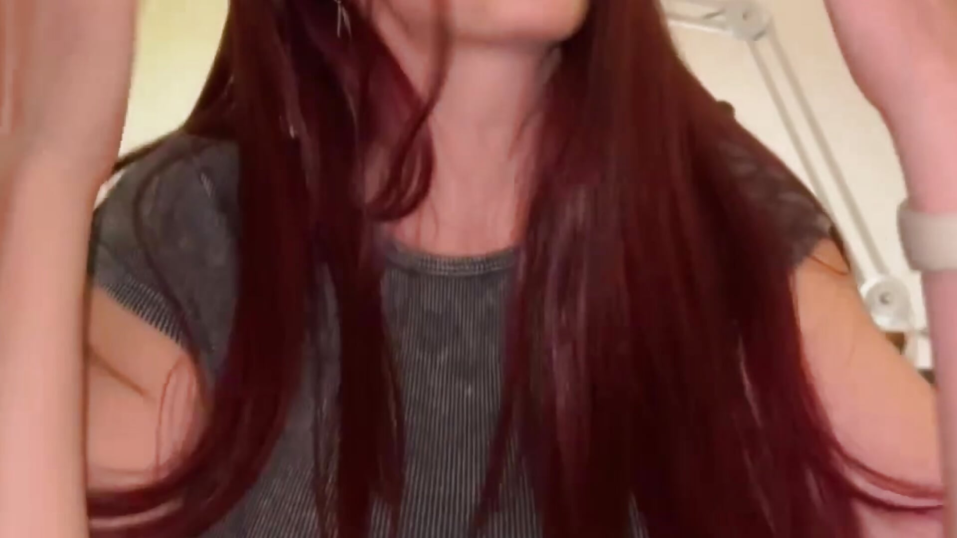 Just me - vídeo de la modelo de cam Kamila_Moore_