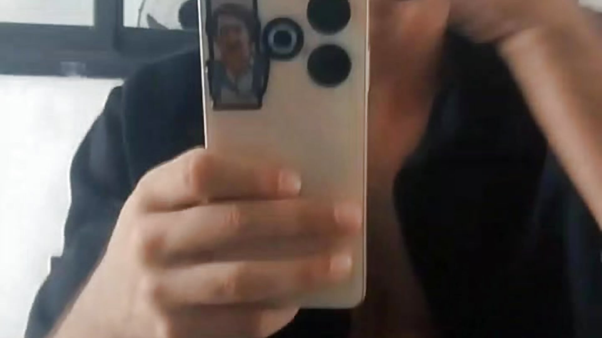 VID_20260408_094622_236 - video av Noscay cam model