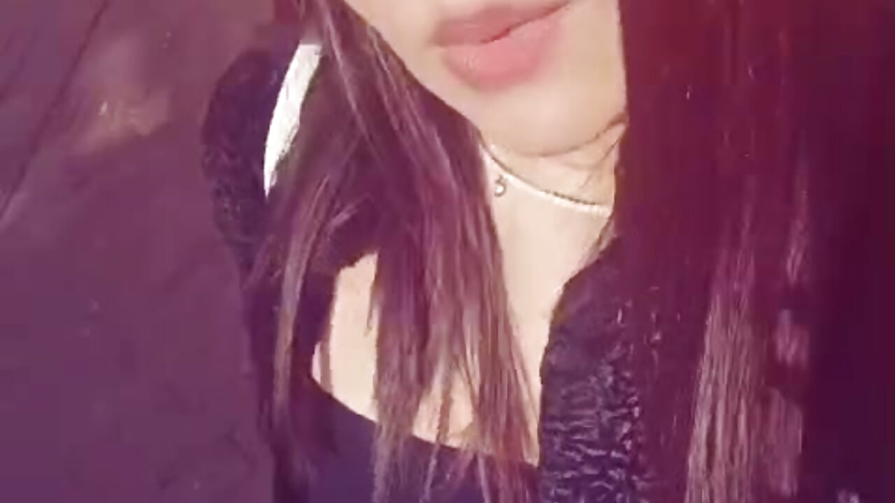 HELLO ❤️ - วิดีโอโดย ARIEL_BROWN โมเดลแคม