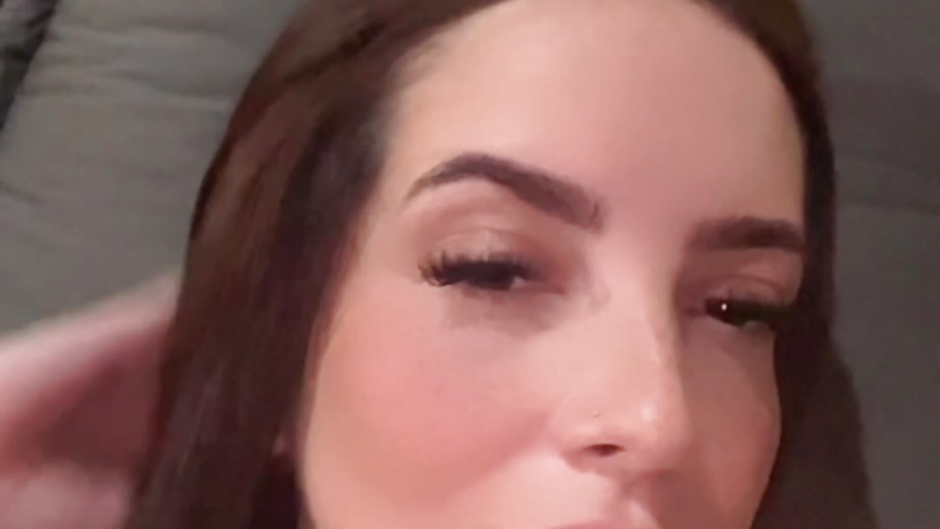 10E41D06-7687-44D3-BB3A-50D43AC38AF5 - Vídeo de Larinhap, modelo de vídeos