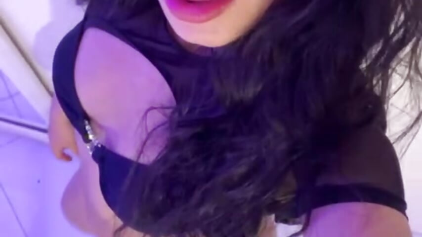 💜🙈😜 - video Aurora_Ellis_ kameramallilta