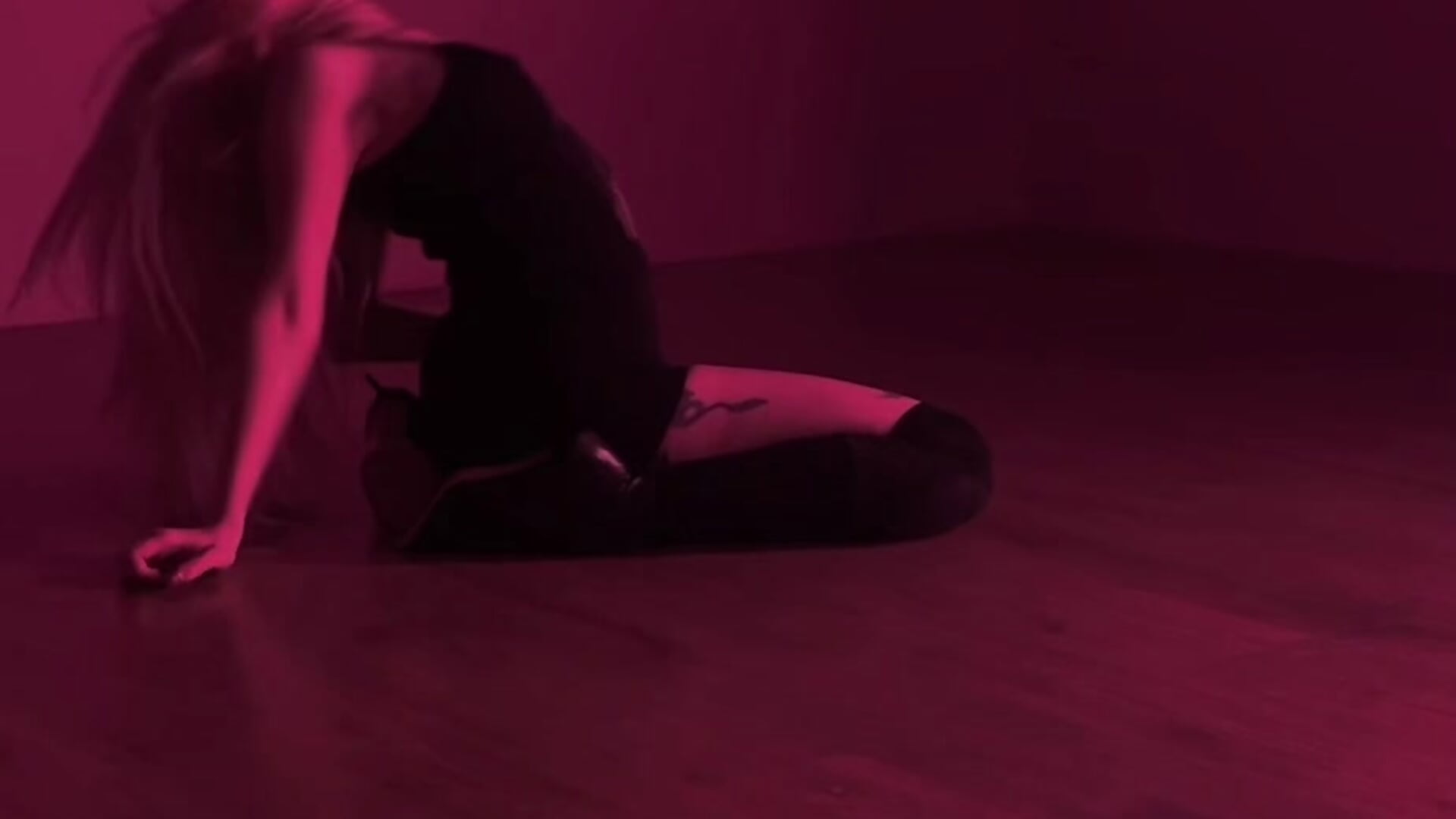 my first high heels dance - video của người mẫu cam pureeangel