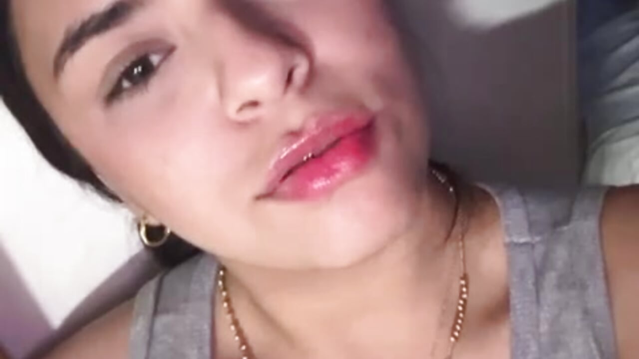 kiss 👄－カメラキャストのevelin_villanの動画