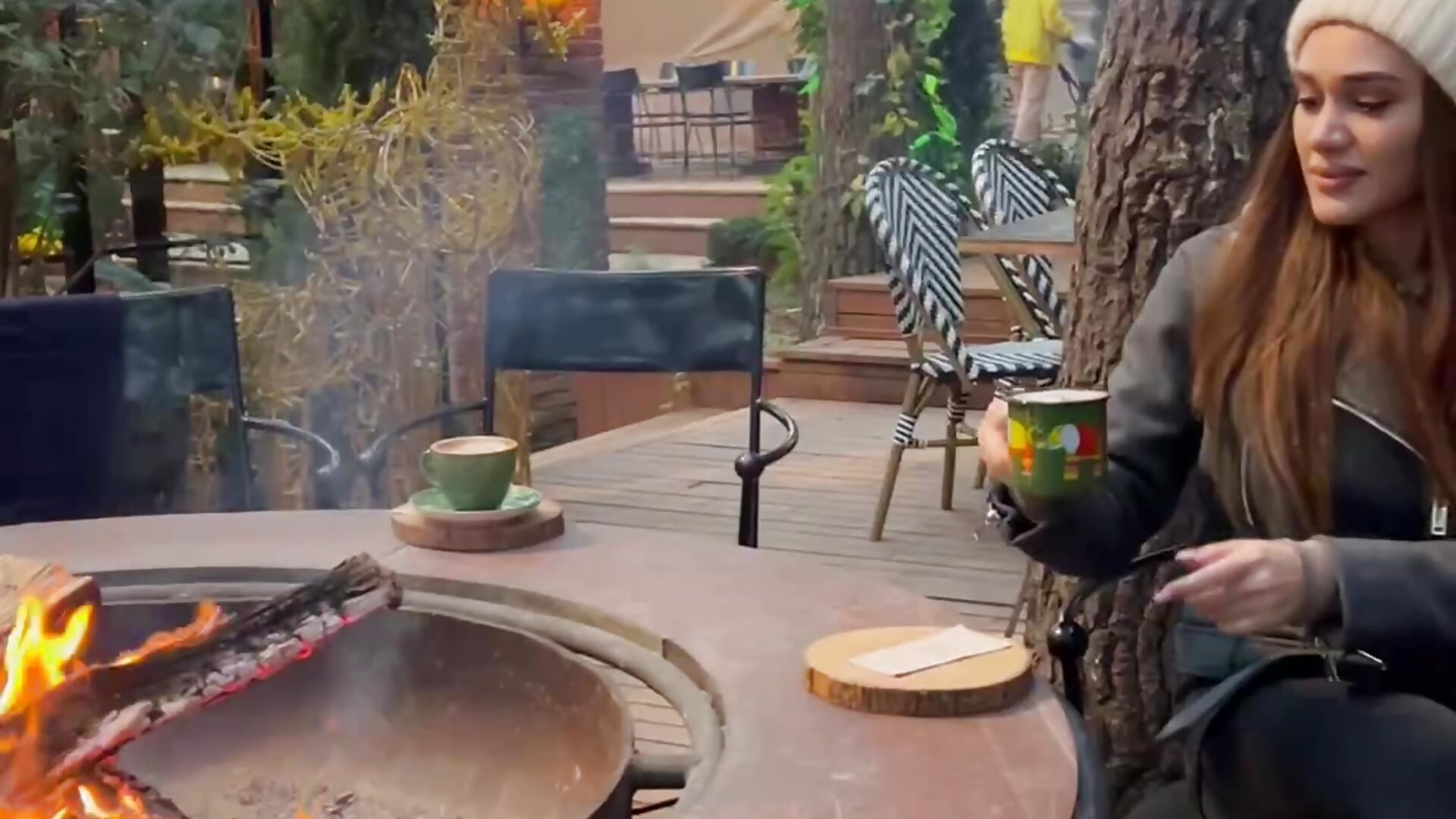 Warmest moments－カメラキャストのKimberly_Chapmanの動画