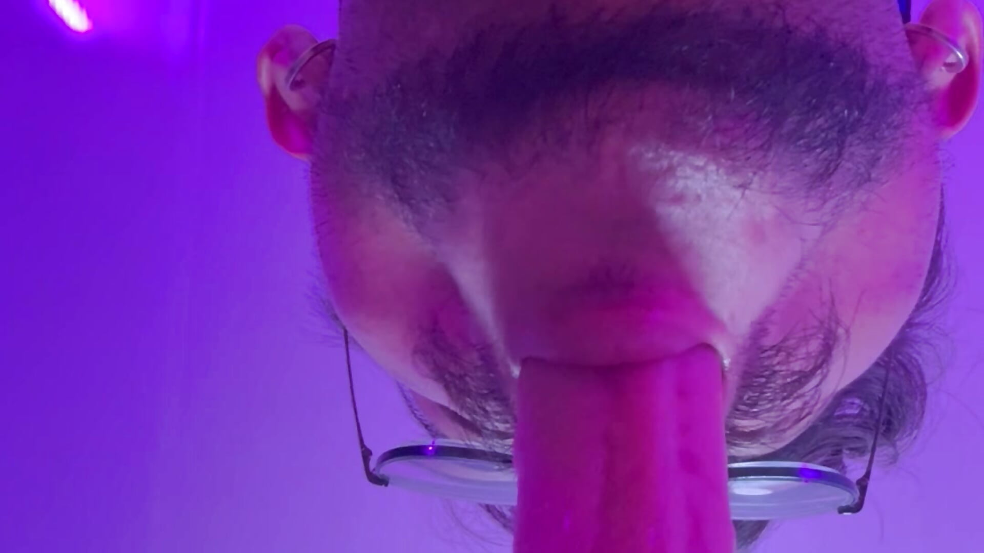 I want to suck a lot of dick - video JhonnyRey27 kameramallilta