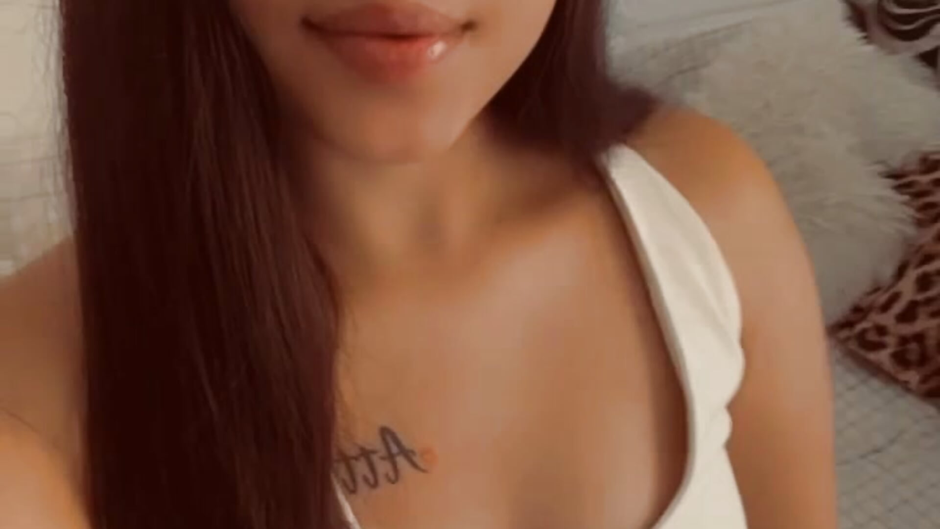 8F8CA01B-7065-40FB-A8F2-32857E70444A - video của người mẫu cam Vivike234