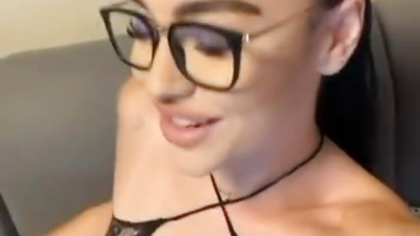 A little bit of me 😄 - βίντεο μοντέλου SashaLorrenz