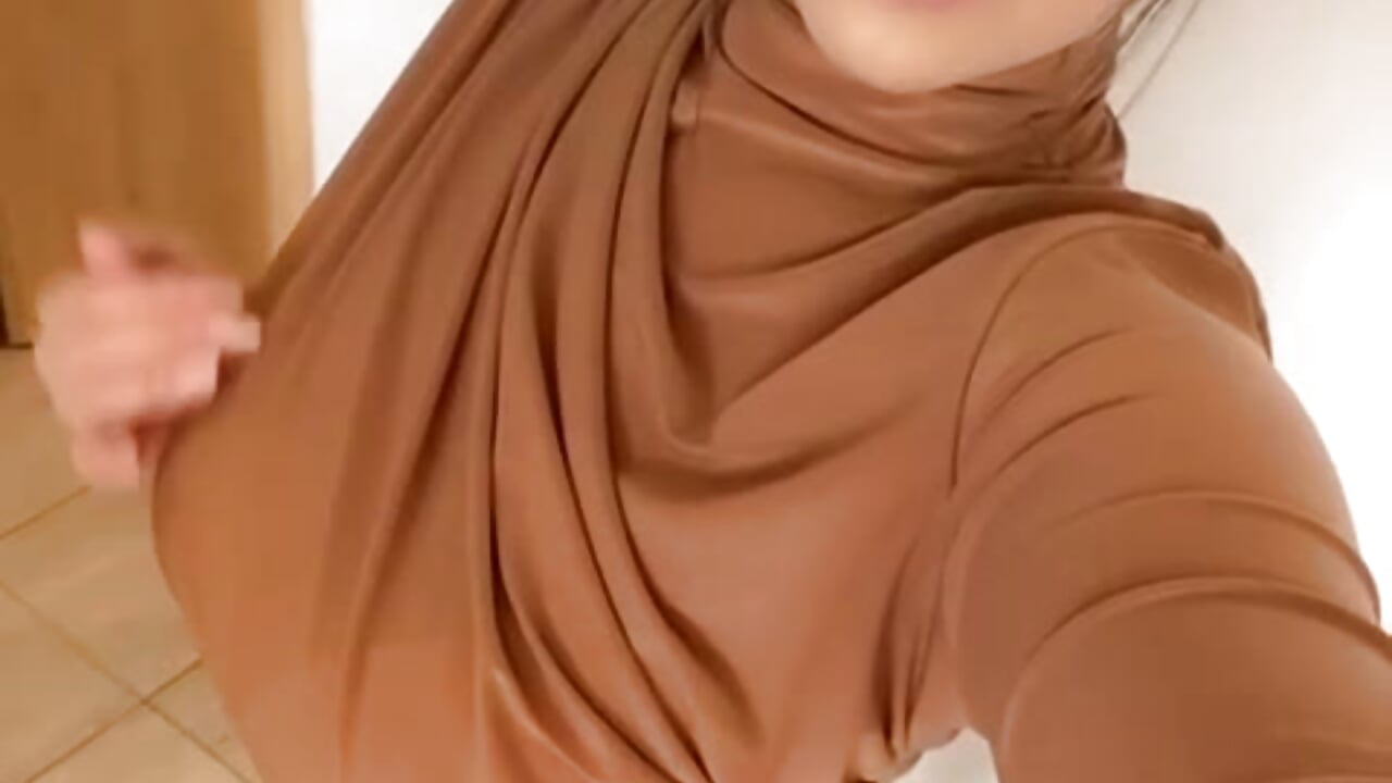 WhatsApp Video 2026-02-16 at 15,42,06 – видео вебкам-модели khloe_starrr