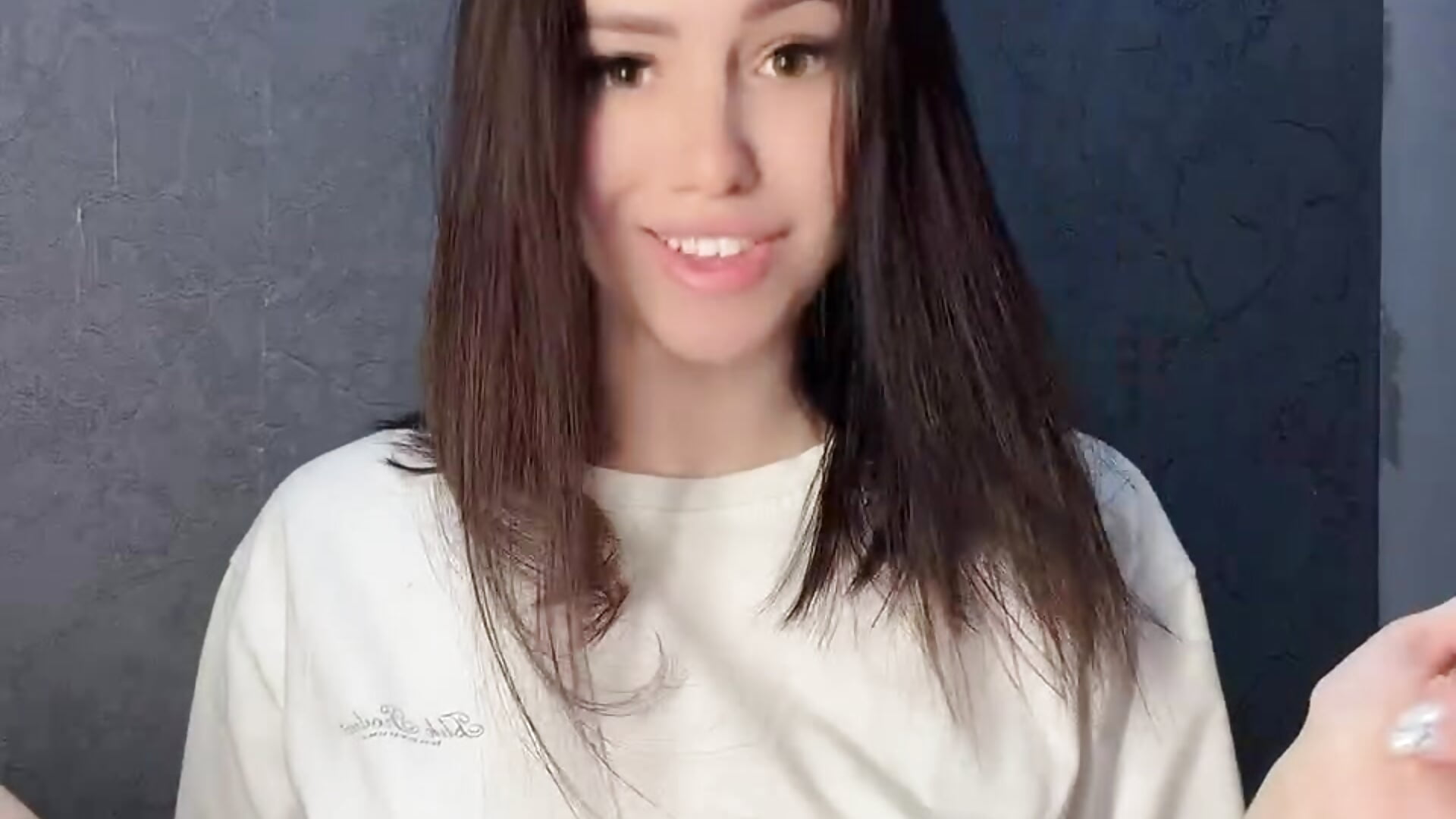 dance time - video by Salamandravantelo cam model