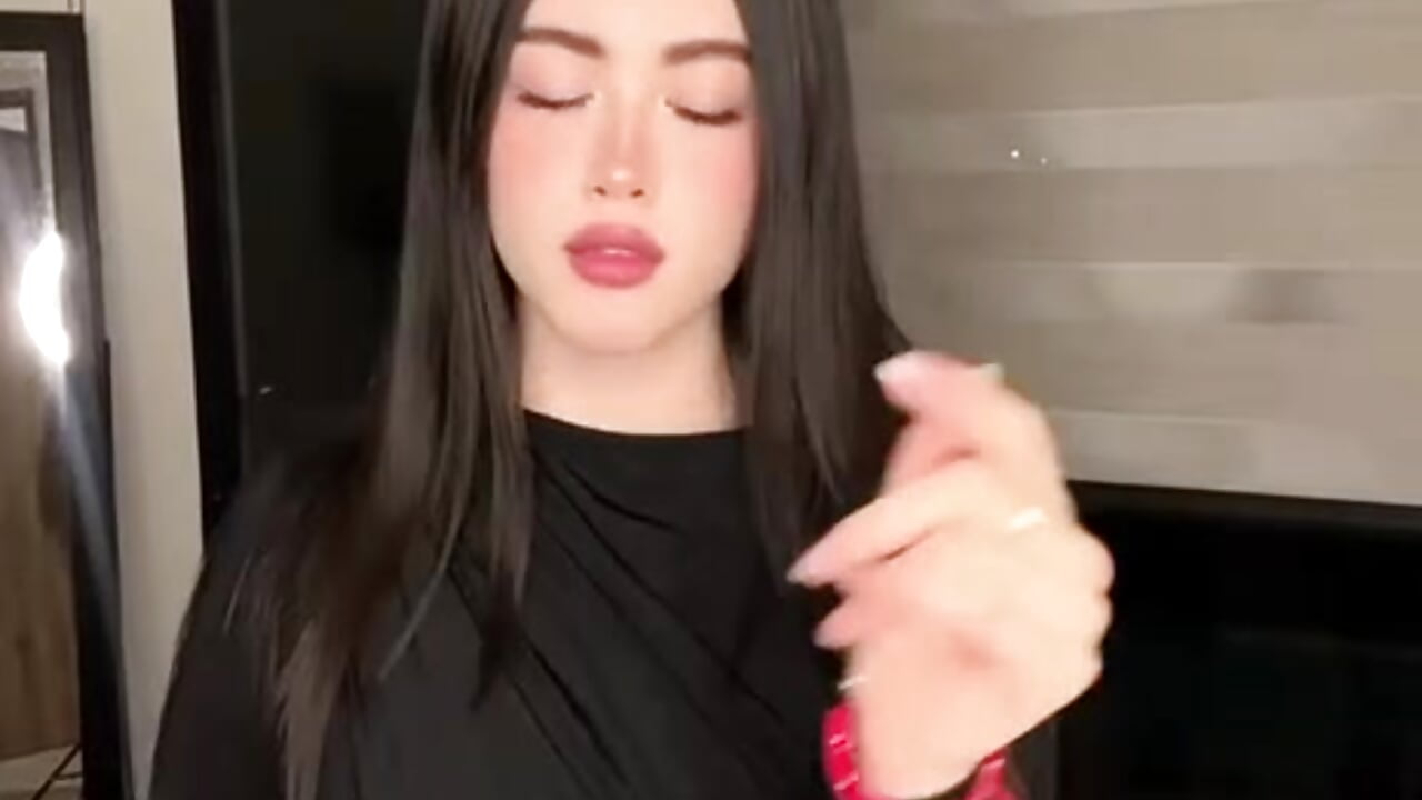 DANCE WIT ME - clip cu Sttrawberry model videochat