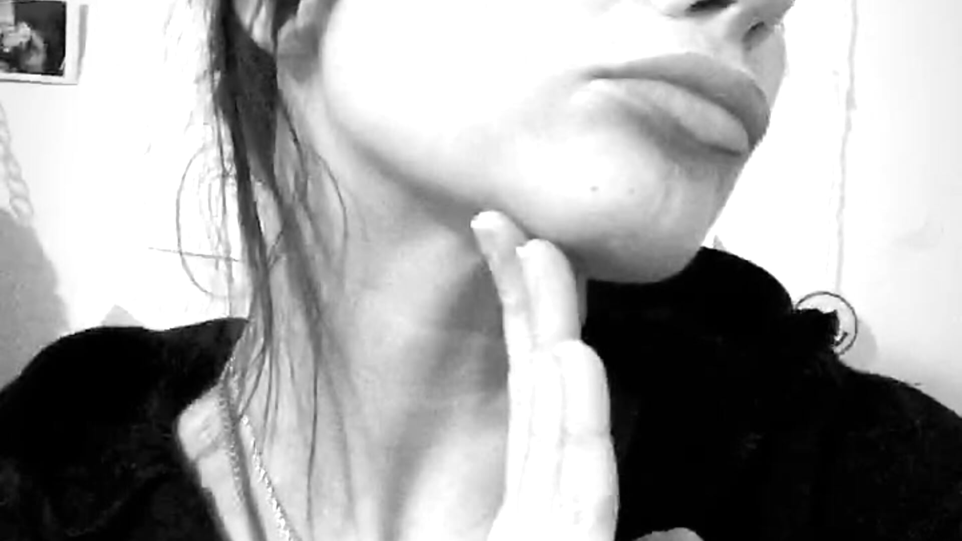 My face on display! - video by Girlnextdoor242 cam model