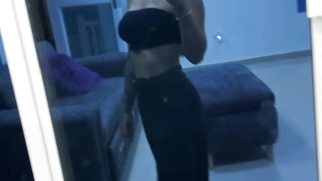 😻 - فيديو من Roma_xxx موديل الكام