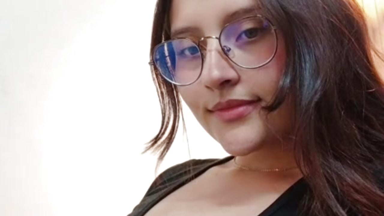 mila - video của người mẫu cam Milaa_bloom