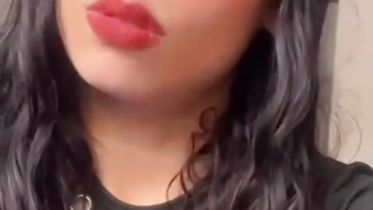 hey there – video od webkamerové modelky Biianca_Pearl_