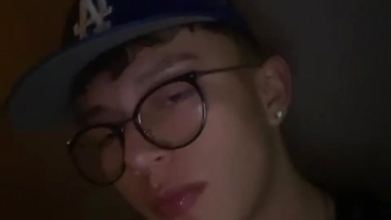 Drinking Something 🧃－カメラキャストのDark_Nicoの動画