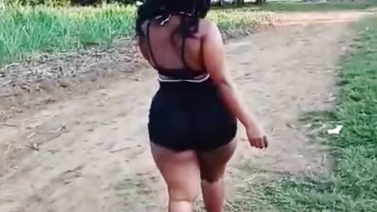 1000060794 - video oleh Sofia-brunette1 kamera model