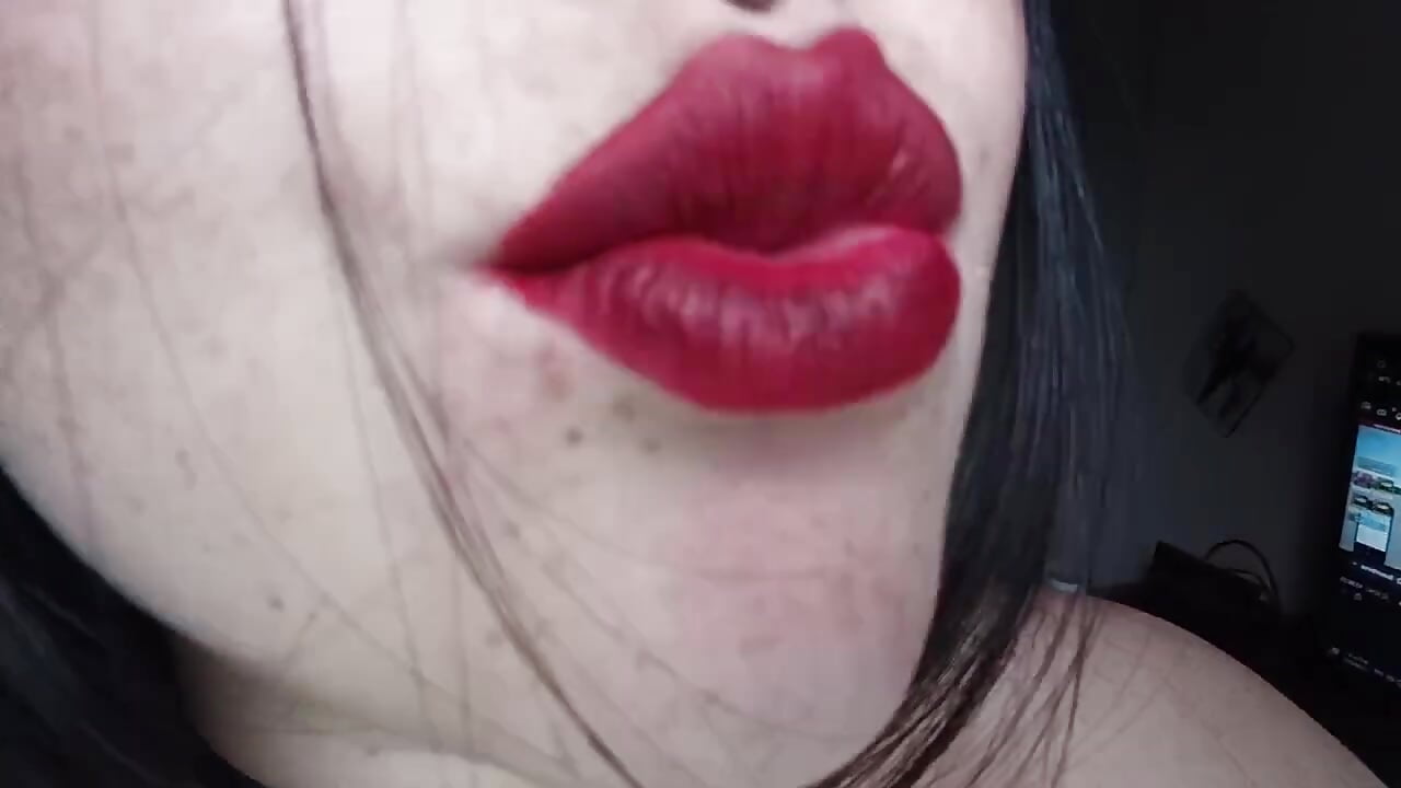 A cute little face ;) - βίντεο μοντέλου Fiery_Mia