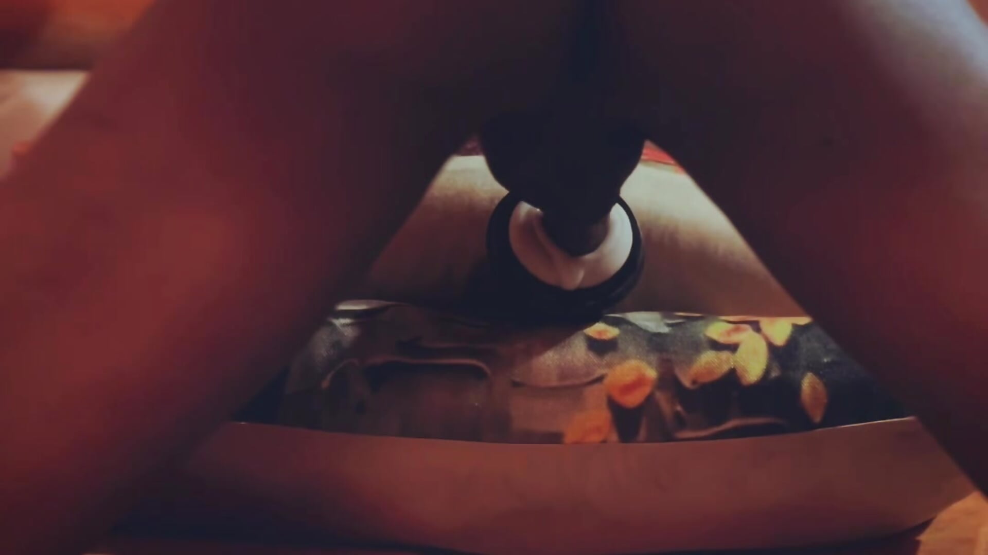 I love my toy 🧸 – video od webkamerové modelky Taurasstop