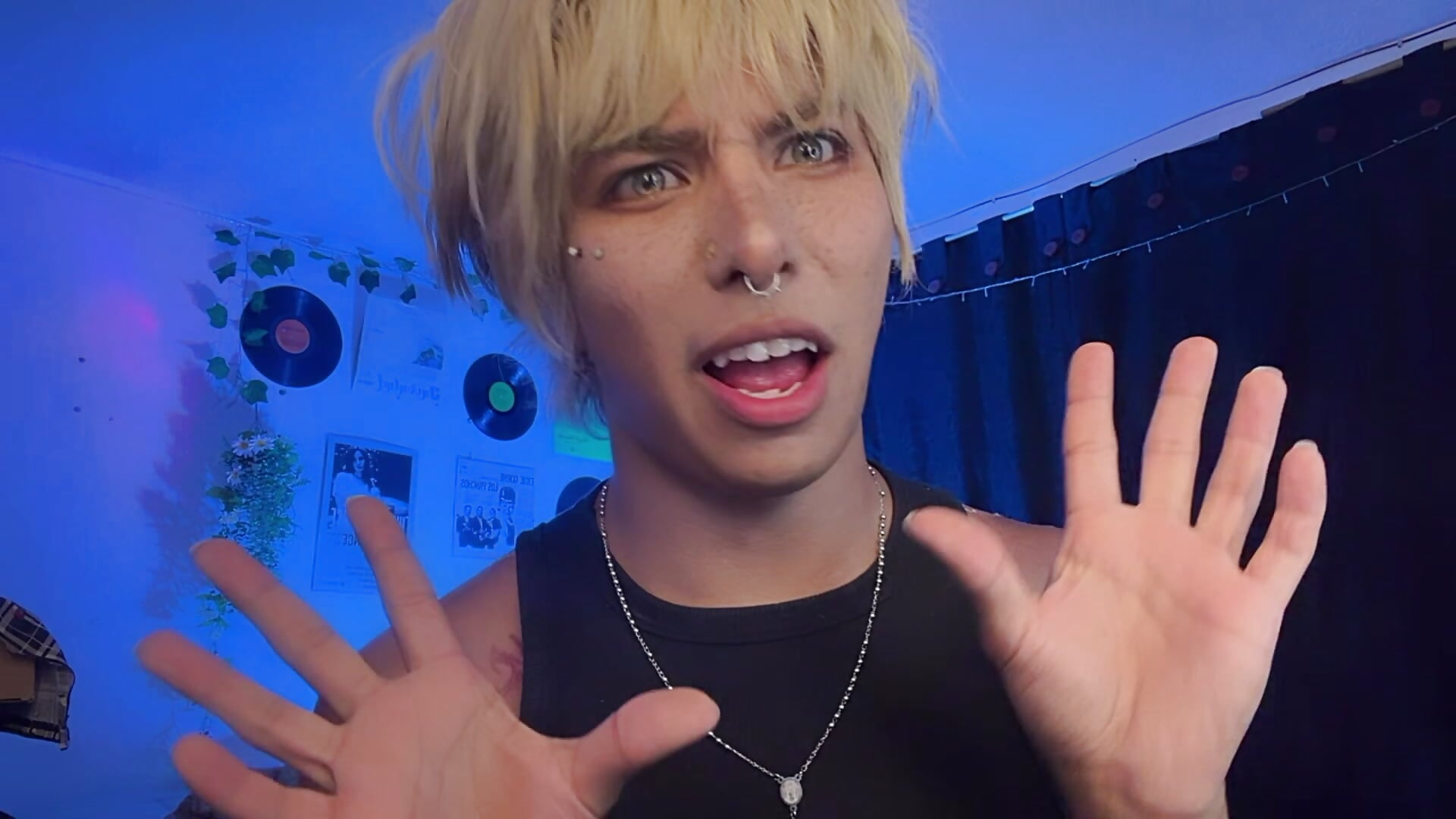 prince_oliverr 님 - 트렌드 중인 캠모델 비디오  7961개