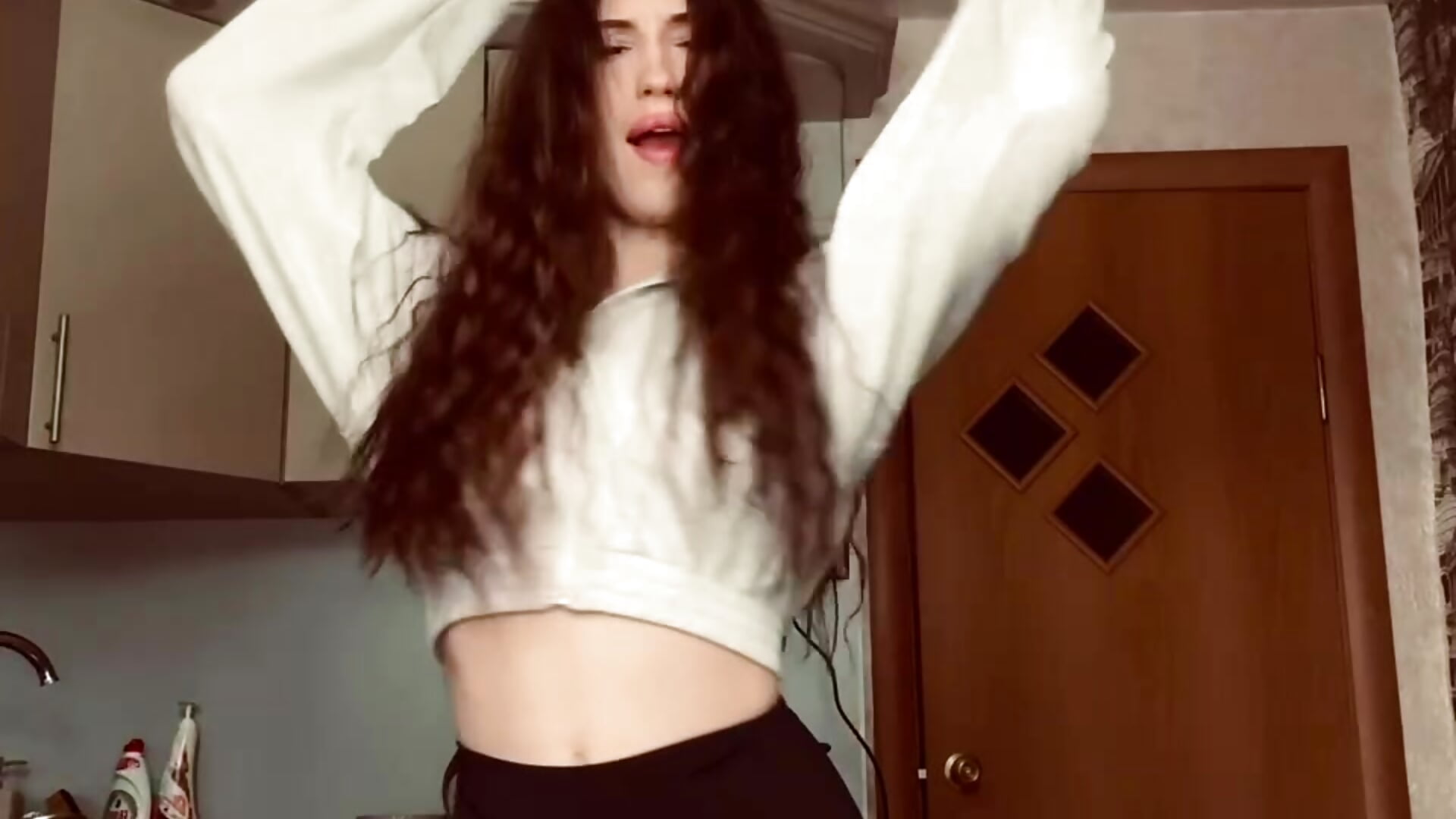 Morning dancing - Video von Emily_Lews Cam-Model