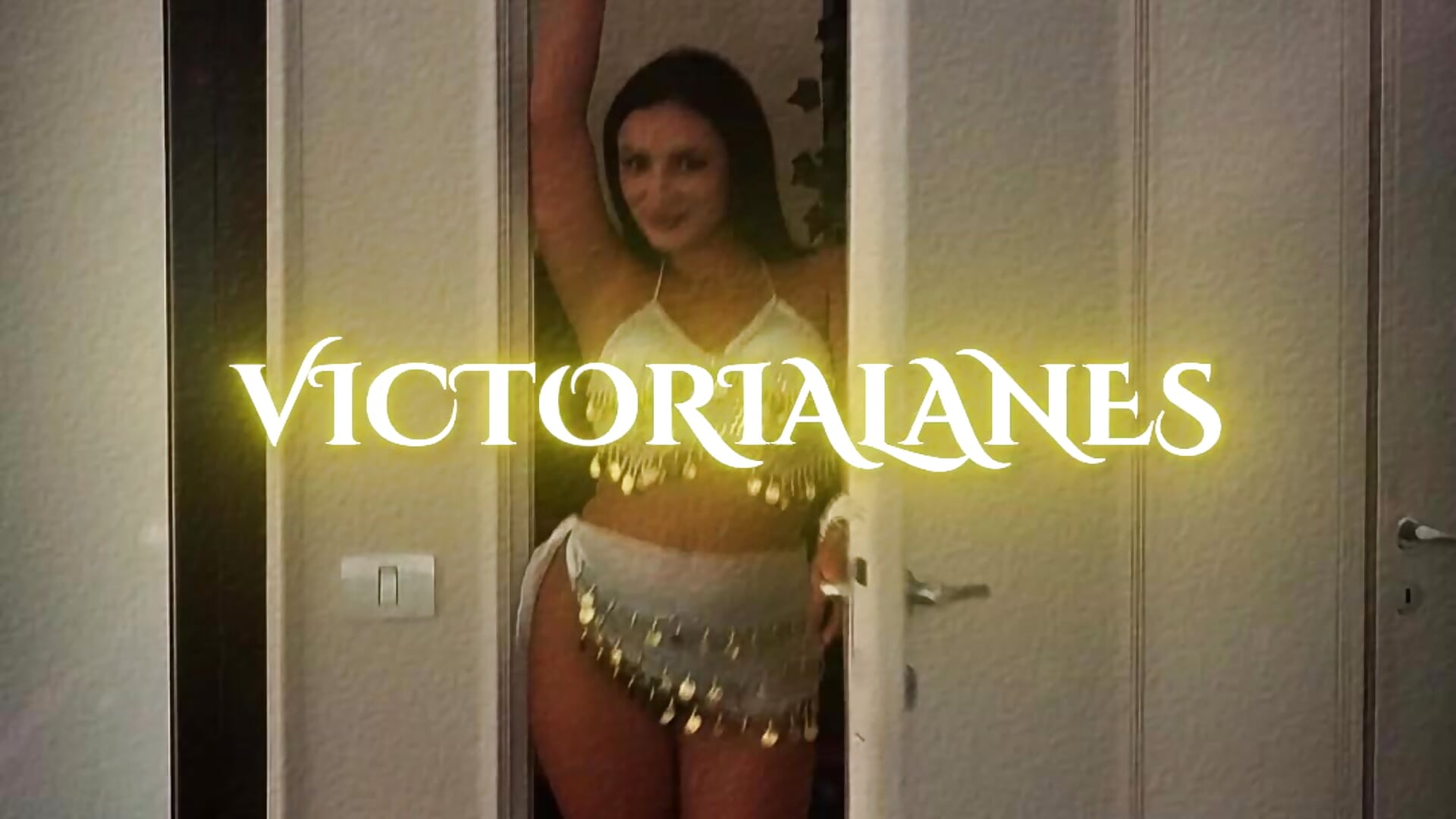 🔥 Four Queens. One Stage. - vidéo du modèle de showcams VictoriaLanes