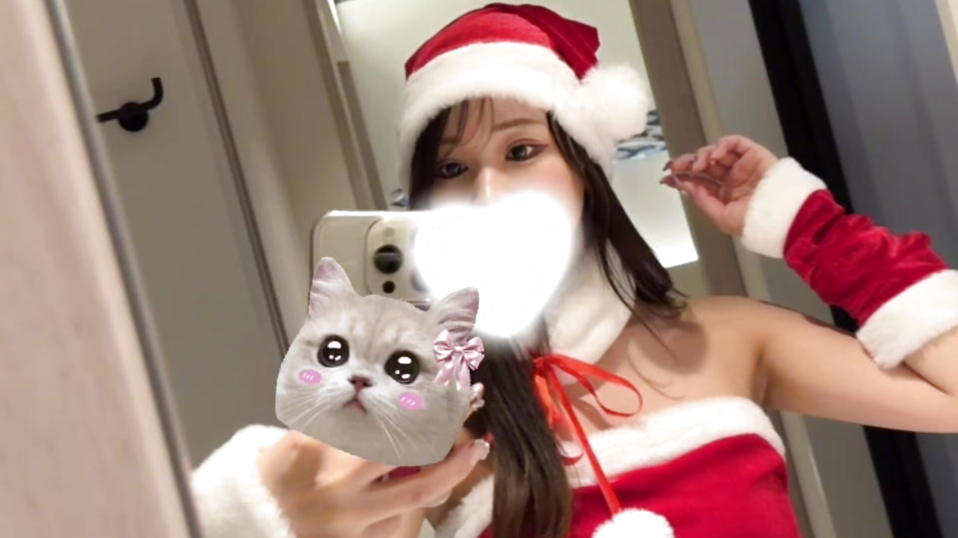 copy_A9C4C42B-8412-4C70-A57D-5B0718018262 - video của người mẫu cam man-man-chan