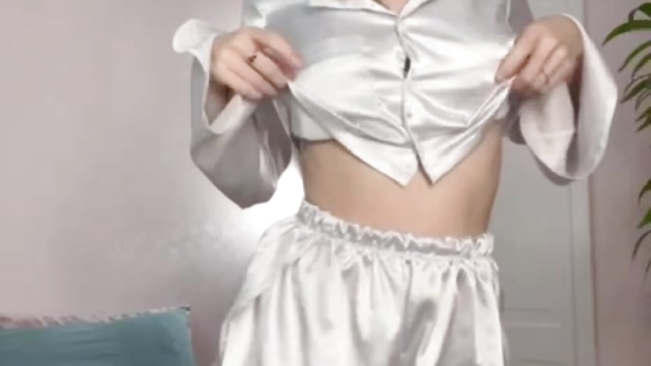 Sweet Linda - วิดีโอโดย Linda__Bloom โมเดลแคม