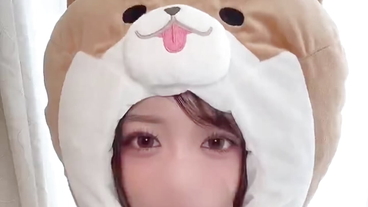 🫛🐶 – video od webkamerové modelky MAMESHIBA__