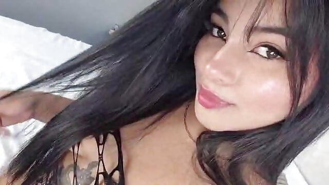 A hot girl 🔥 - відео від вебкаммоделі Sara_Vega_