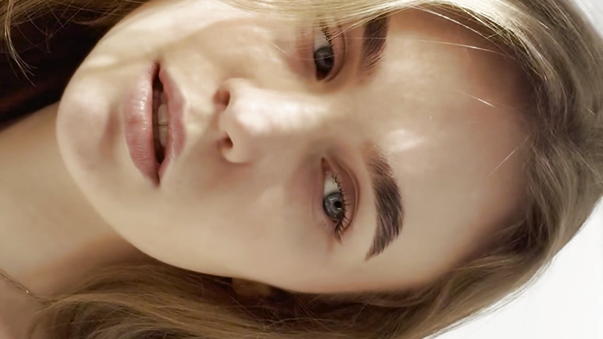 your sunshine – video od webkamerové modelky melissashineee