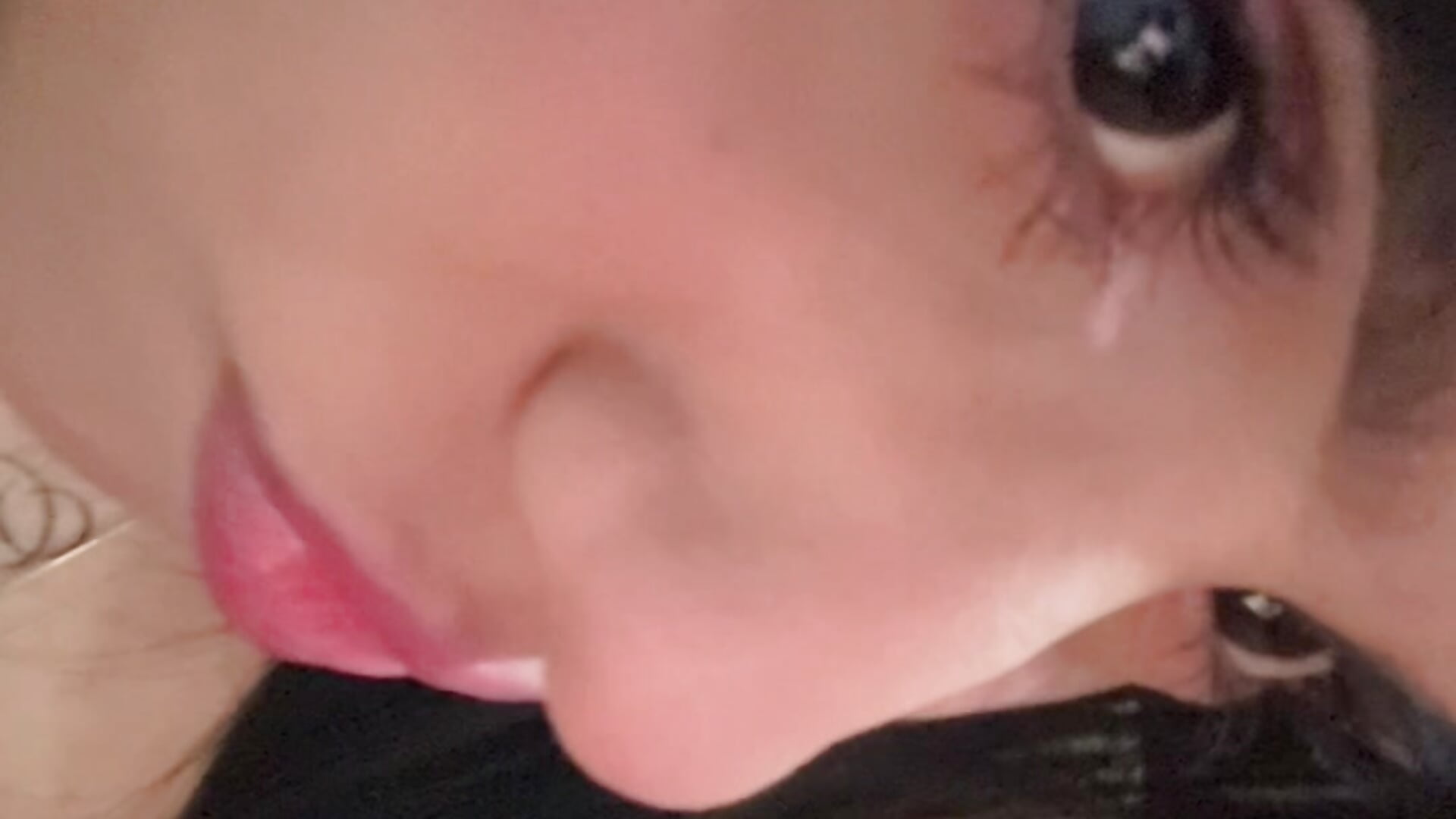 5968D32F-8A02-41A9-A497-A25E40C5BB66 – video modela na kameri Megan_juicy