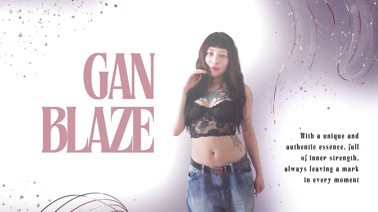 Welcome My Show - video av Megan_Blaze01 cam-modell
