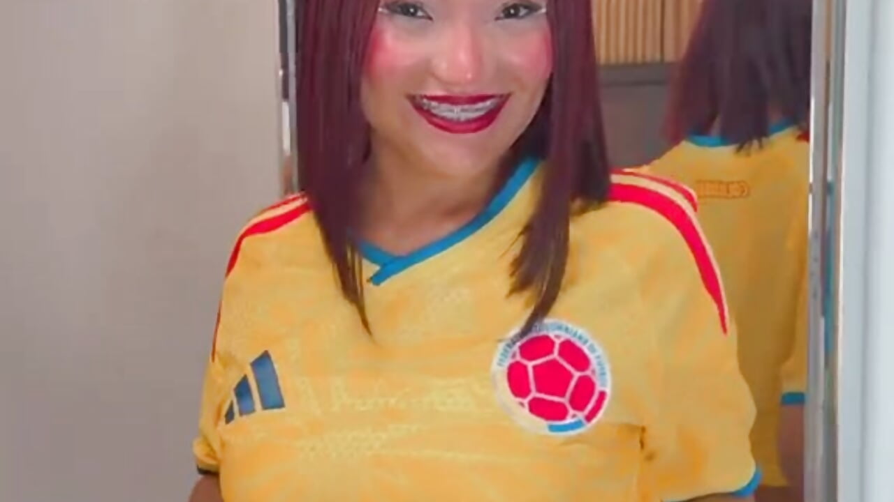 ❤️⚽Long live the world cup⚽💛 - video by abby_zoee cam model
