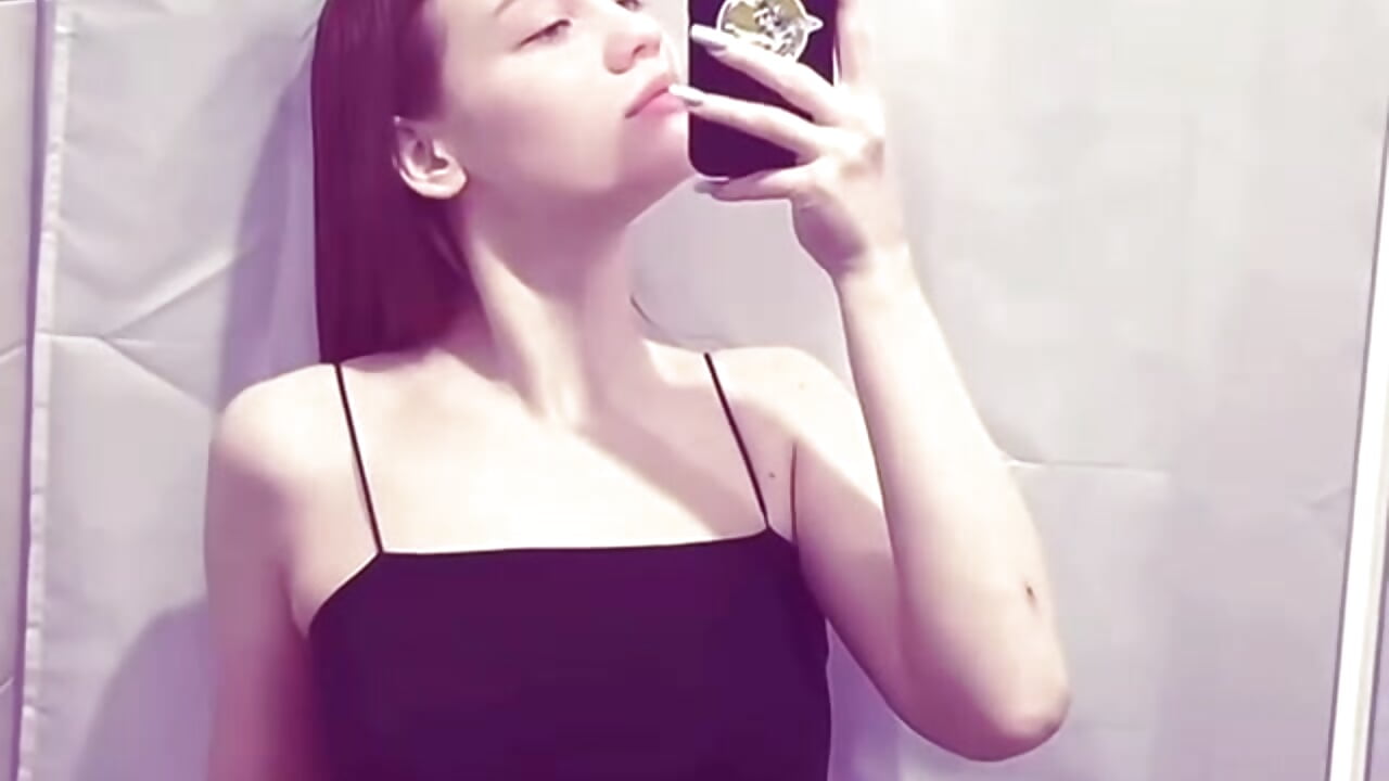 Preparing for broadcast - video của người mẫu cam Crystal_Diva