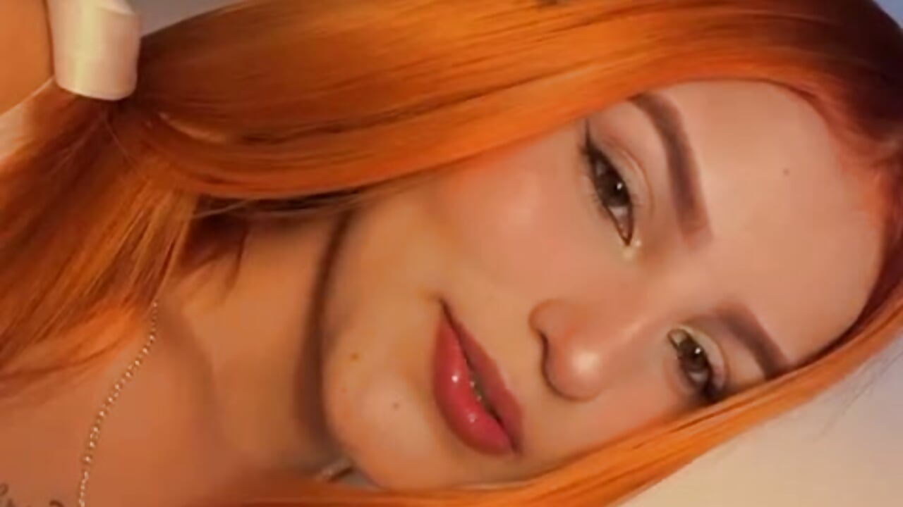 profile-intro-video-1771469827 - Vídeo de ZharaRousse, modelo de vídeos