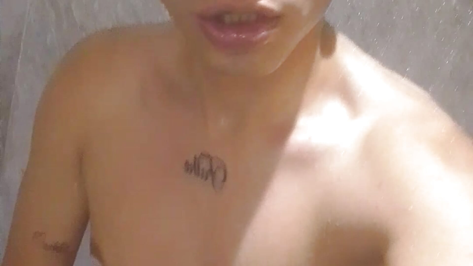 Hot Shower – видео вебкам-модели Maxx_King