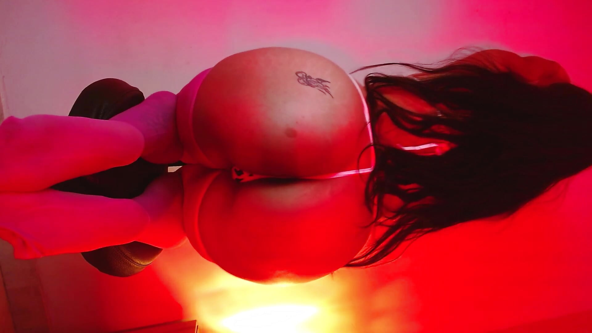 bouncing my fucking ass for  you🔥 - video by LiahSantorinni cam model