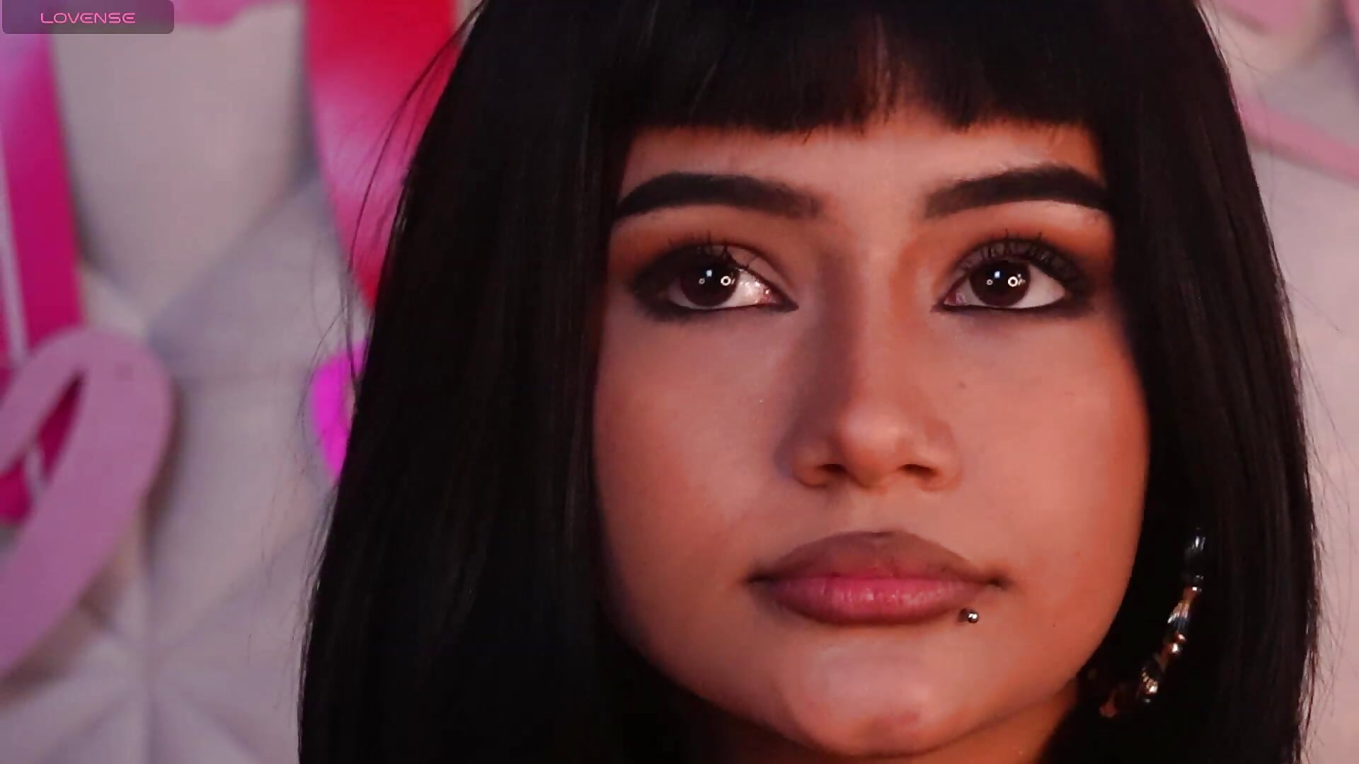 PIERCINGS LABEL PLAYS WITH THE FACE AND THE BODY <3 - video by Suky_Doll