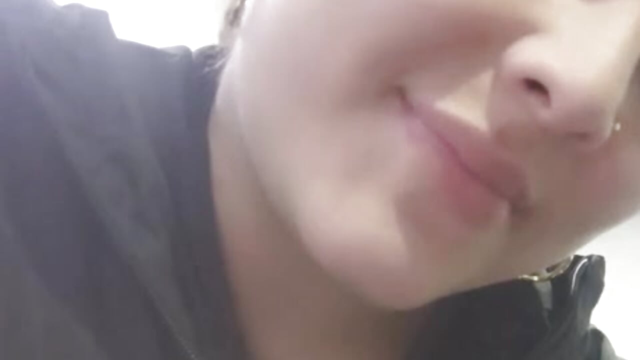 Me. ❤ - video di Sara__dolls modella di cam