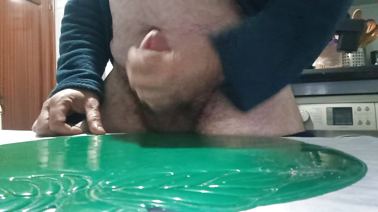 Jerking off with my cock so hard ..... - video di Xauencaliente modella di cam