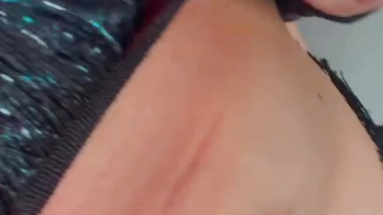 contemplate my body - Vídeo de AlanaaWalker, modelo de vídeos