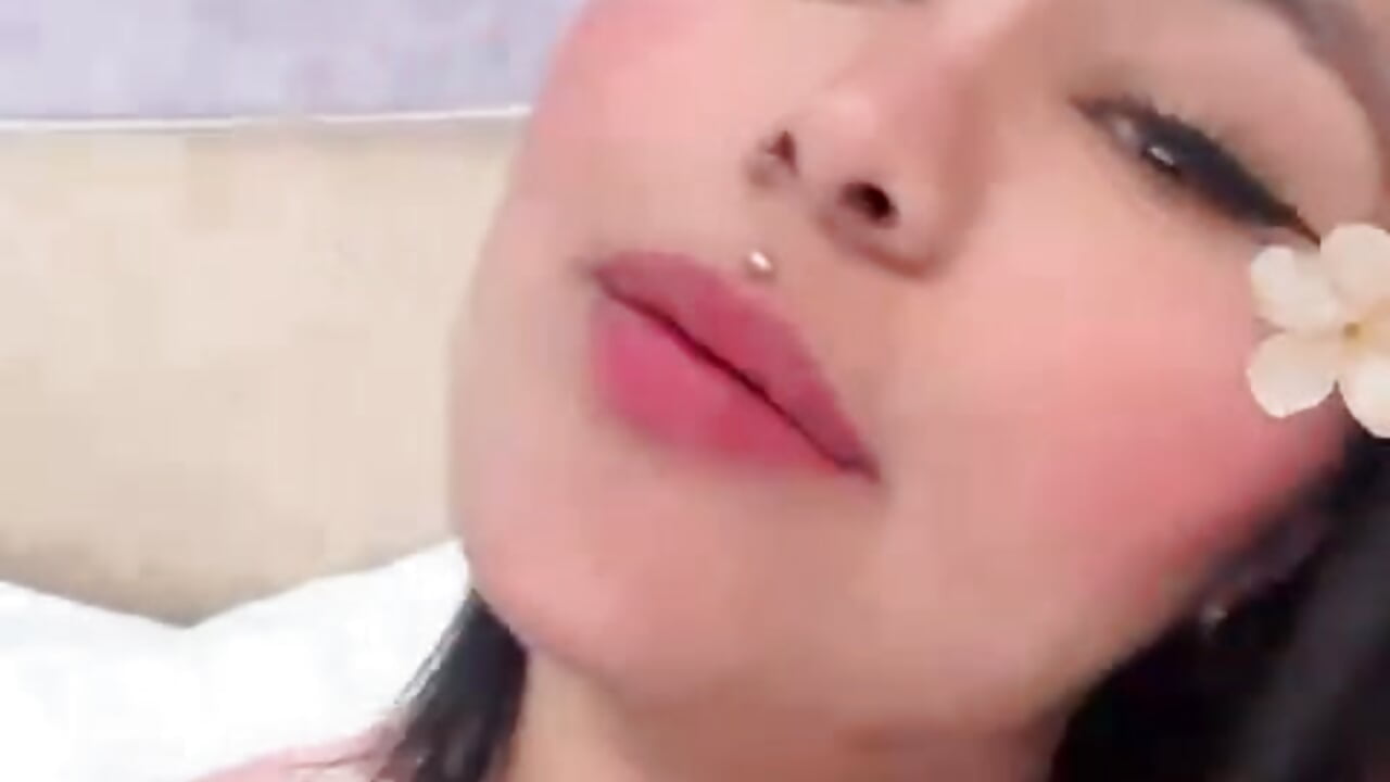 my loves, something calm, my beautiful face - vídeo de la modelo de cam AprilBom