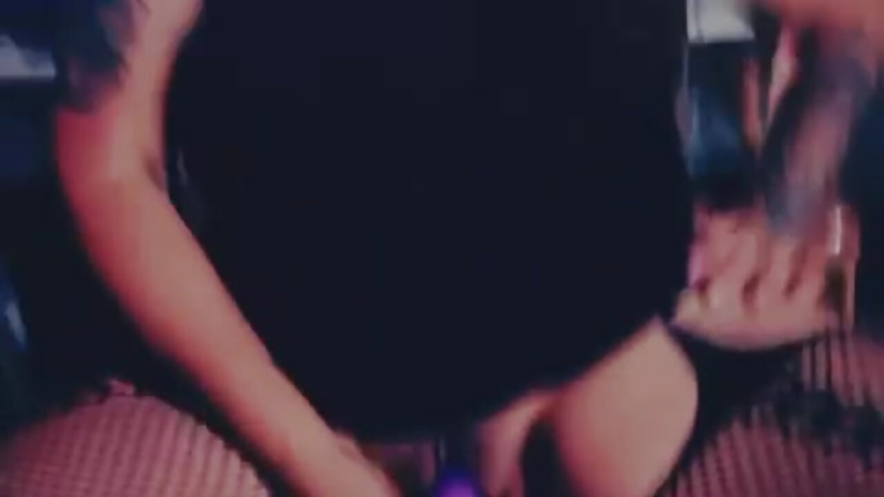 show dildo